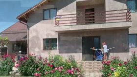VIDEO Visul împlinit acasă. Povestea unei familii din Buzău care a renunțat la Italia pentru viața la țară